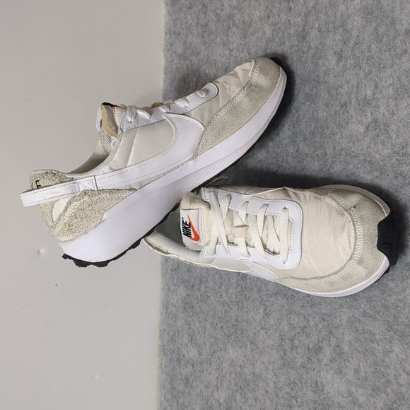 Nike Waffle Debut Casual Shoes Sneakers White Beige Women’s Size 10.5 - Picture 6 of 12